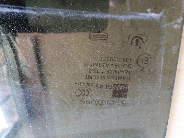 bontott SSANGYONG RODIUS Jobb hátsó Ablak