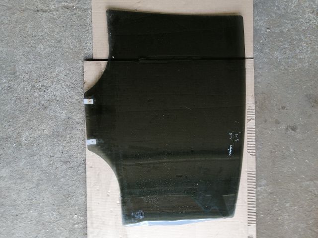 bontott SSANGYONG RODIUS Jobb hátsó Ablak