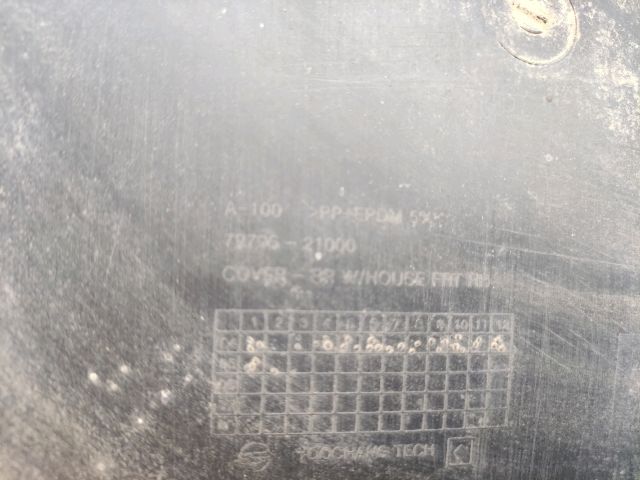 bontott SSANGYONG RODIUS Jobb hátsó Első Dobbetét (Kerékjárati, Műanyag)