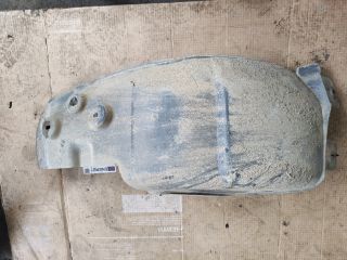 bontott SSANGYONG RODIUS Jobb hátsó Első Dobbetét (Kerékjárati, Műanyag)