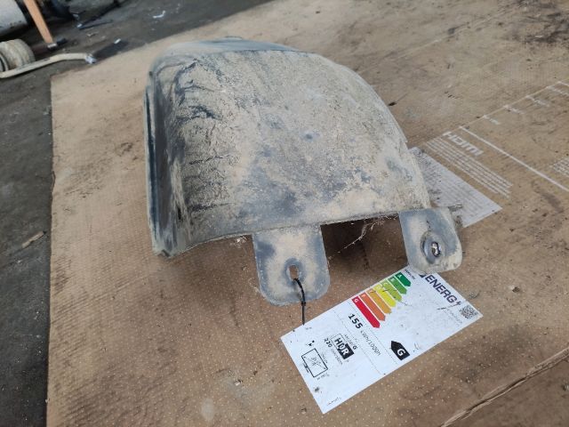 bontott SSANGYONG RODIUS Jobb hátsó Első Dobbetét (Kerékjárati, Műanyag)