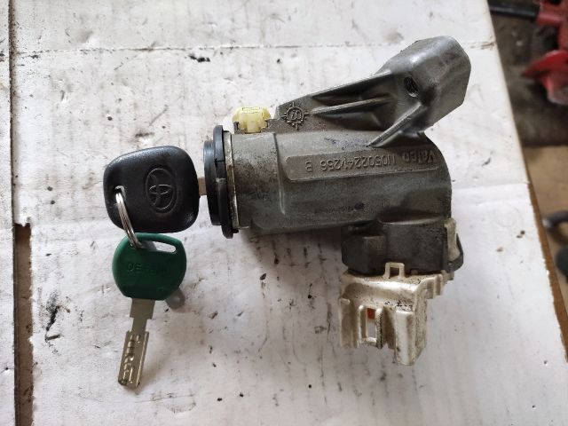 bontott SSANGYONG RODIUS Kormányzár (Elektromos)