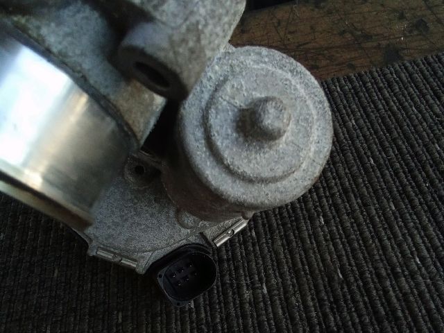 bontott SSANGYONG TIVOLI Fojtószelep (Elektromos)