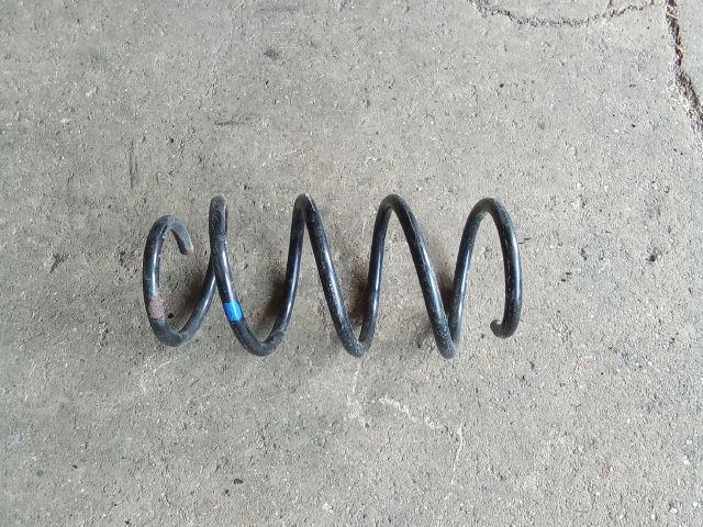 bontott SSANGYONG TIVOLI Jobb első Rugó