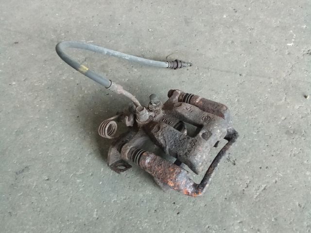 bontott SSANGYONG TIVOLI Jobb hátsó Féknyereg Munkahengerrel