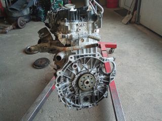 bontott SSANGYONG TIVOLI Motor (Fűzött blokk hengerfejjel)