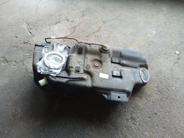 bontott SSANGYONG TIVOLI Tank