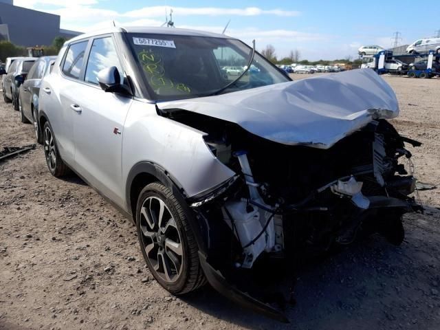 bontott SSANGYONG TIVOLI Bal hátsó Rugó