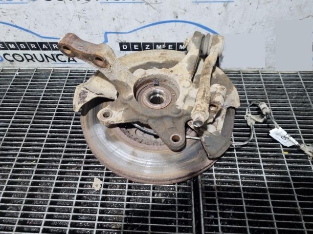 bontott SSANGYONG TIVOLI Jobb első Csonkállvány