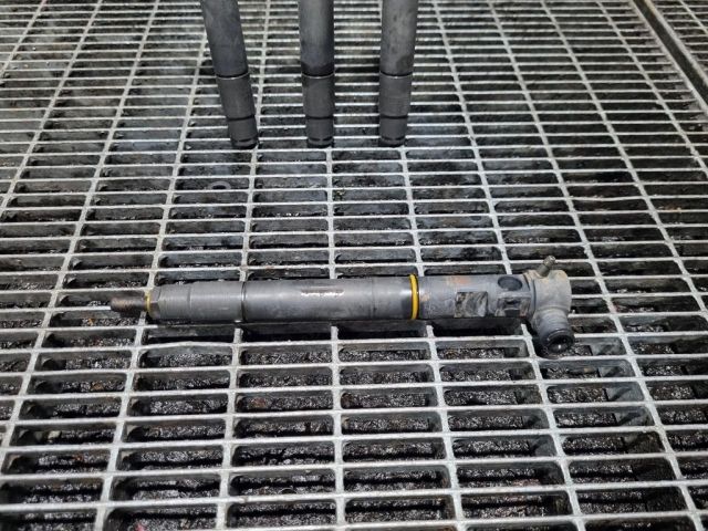 bontott SSANGYONG TIVOLI Porlasztó (1 db)