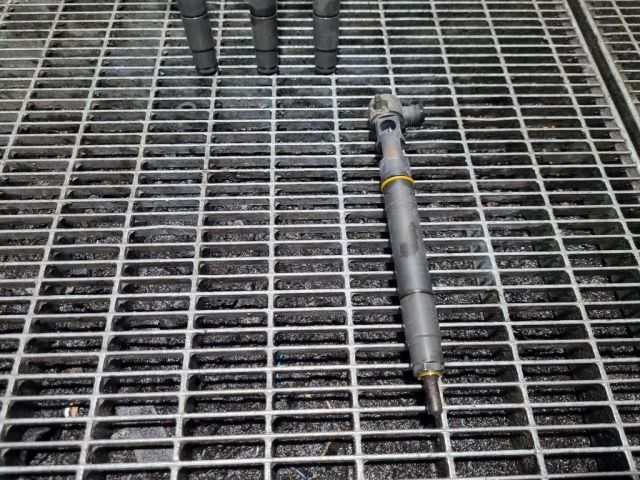 bontott SSANGYONG TIVOLI Porlasztó (1 db)