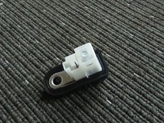 bontott SSANGYONG TIVOLI Bal első Ajtó Nyitás Érzékelő