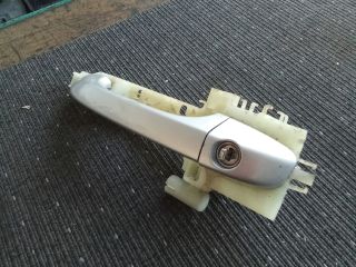 bontott SSANGYONG TIVOLI Bal első Külső Kilincs