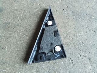 bontott SSANGYONG TIVOLI Bal hátsó Ajtó Díszléc