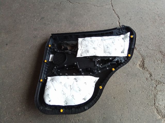 bontott SSANGYONG TIVOLI Bal hátsó Ajtó Kárpit