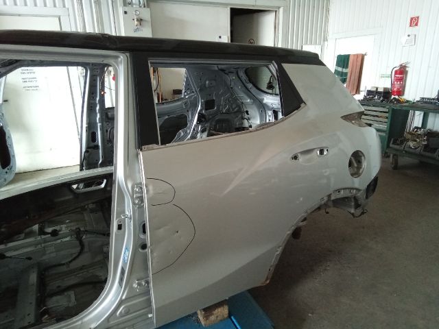 bontott SSANGYONG TIVOLI Bal hátsó Ajtó (Üres lemez)