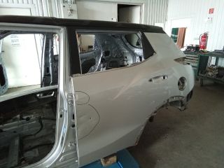 bontott SSANGYONG TIVOLI Bal hátsó Ajtó (Üres lemez)