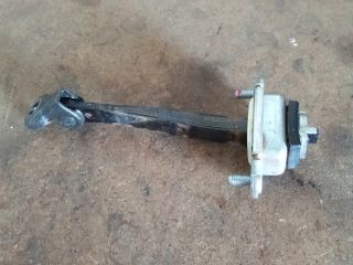 bontott SSANGYONG TIVOLI Bal hátsó Ajtóhatároló