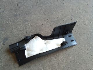 bontott SSANGYONG TIVOLI Bal hátsó Belső Küszöb Burkolat