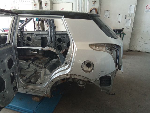 bontott SSANGYONG TIVOLI Bal hátsó Negyed Karosszéria Csomag