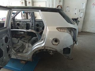 bontott SSANGYONG TIVOLI Bal hátsó Negyed Karosszéria Csomag