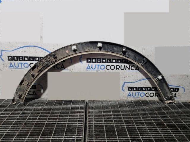 bontott SSANGYONG TIVOLI Bal hátsó Sárvédő Díszléc