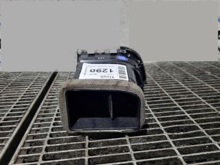 bontott SSANGYONG TIVOLI Bal Szellőző