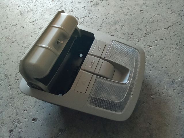 bontott SSANGYONG TIVOLI Beltér Világítás Első