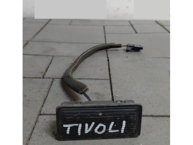 bontott SSANGYONG TIVOLI Csomagtér Nyitó Kar / Gomb