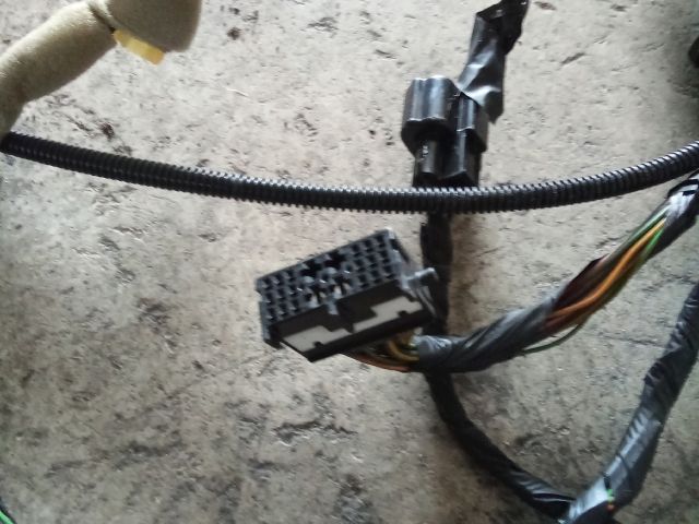 bontott SSANGYONG TIVOLI Csomagtérajtó Kábelköteg