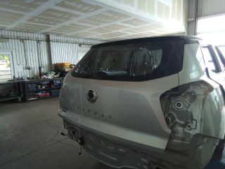 bontott SSANGYONG TIVOLI Csomagtérajtó (Üres lemez)