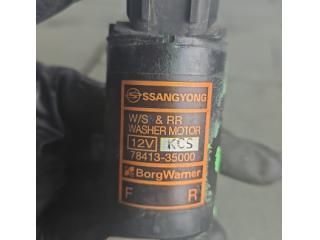 bontott SSANGYONG TIVOLI Első Ablakmosó Szivattyú