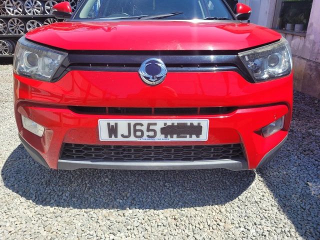 bontott SSANGYONG TIVOLI Első Lökhárító (Üresen)