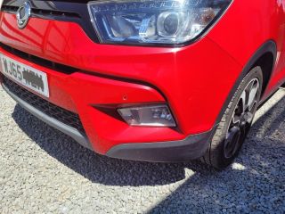 bontott SSANGYONG TIVOLI Első Lökhárító (Üresen)