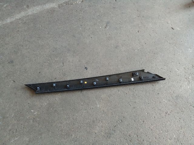 bontott SSANGYONG TIVOLI Első Szélvédő Jobb Díszléc