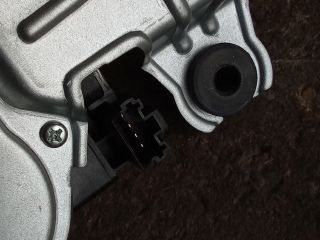 bontott SSANGYONG TIVOLI Hátsó Ablaktörlő Motor