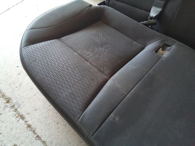 bontott SSANGYONG TIVOLI Hátsó Ülés Szett