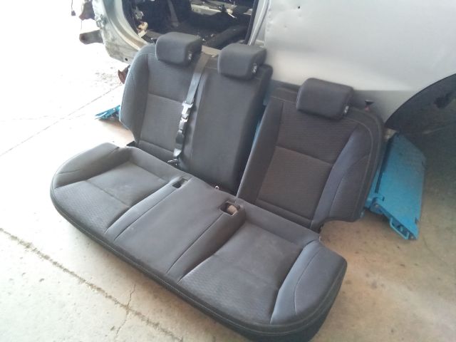 bontott SSANGYONG TIVOLI Hátsó Ülés Szett