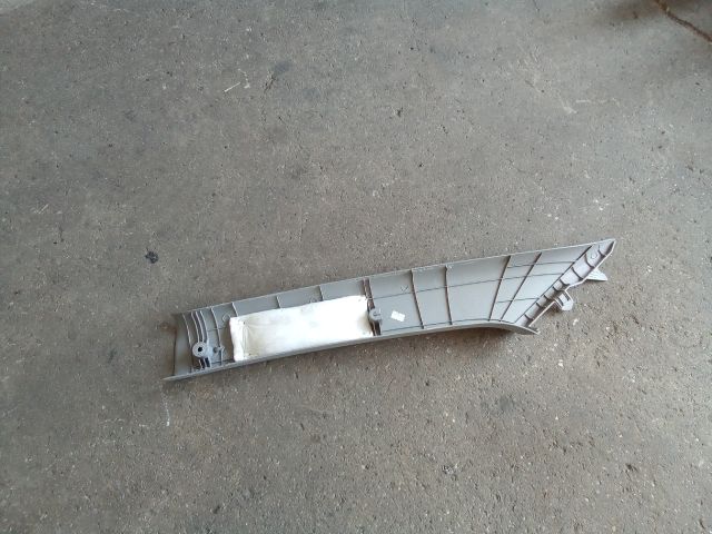 bontott SSANGYONG TIVOLI Jobb A Oszlop Burkolat