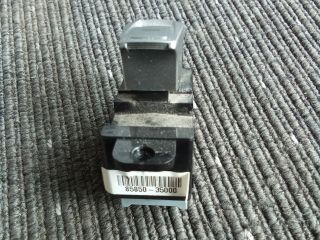 bontott SSANGYONG TIVOLI Jobb első Ablakemelő Kapcsoló