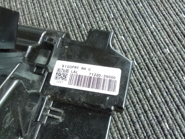 bontott SSANGYONG TIVOLI Jobb első Ajtózár