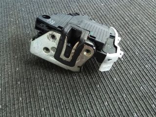 bontott SSANGYONG TIVOLI Jobb első Ajtózár