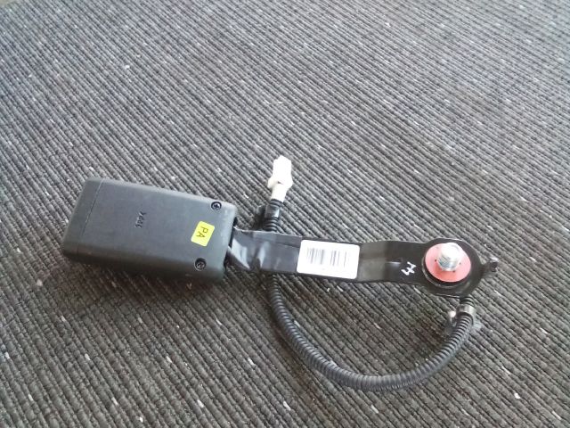 bontott SSANGYONG TIVOLI Jobb első Biztonsági Öv Csat