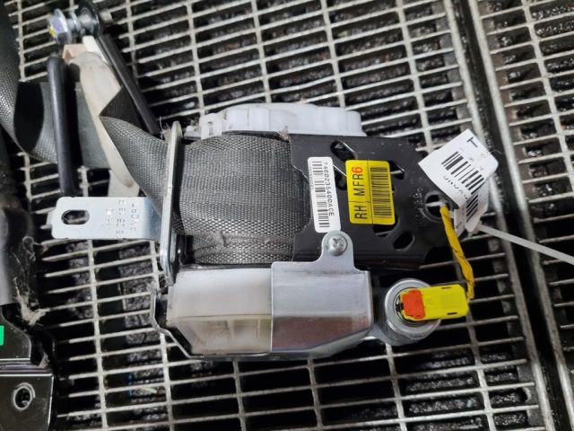 bontott SSANGYONG TIVOLI Jobb első Biztonsági Öv