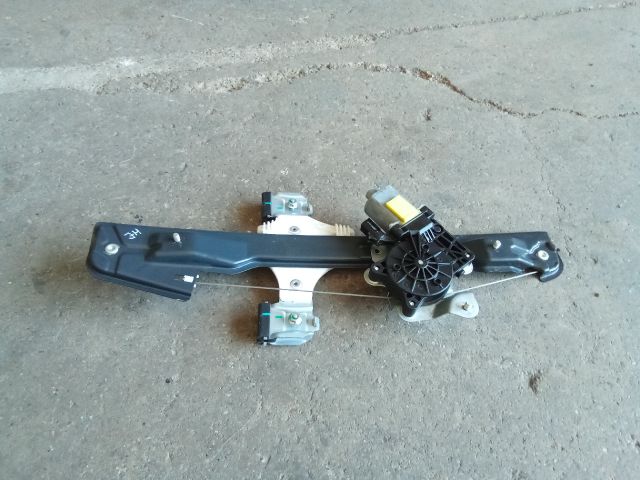 bontott SSANGYONG TIVOLI Jobb hátsó Ablakemelő Szerkezet (Elektromos)