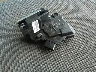 bontott SSANGYONG TIVOLI Jobb hátsó Ajtózár