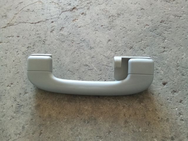 bontott SSANGYONG TIVOLI Jobb hátsó Kapaszkodó (Felső)