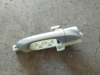 bontott SSANGYONG TIVOLI Jobb hátsó Külső Kilincs