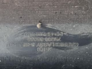 bontott SSANGYONG TIVOLI Jobb Küszöb