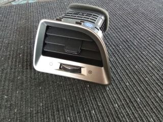 bontott SSANGYONG TIVOLI Jobb Szellőző